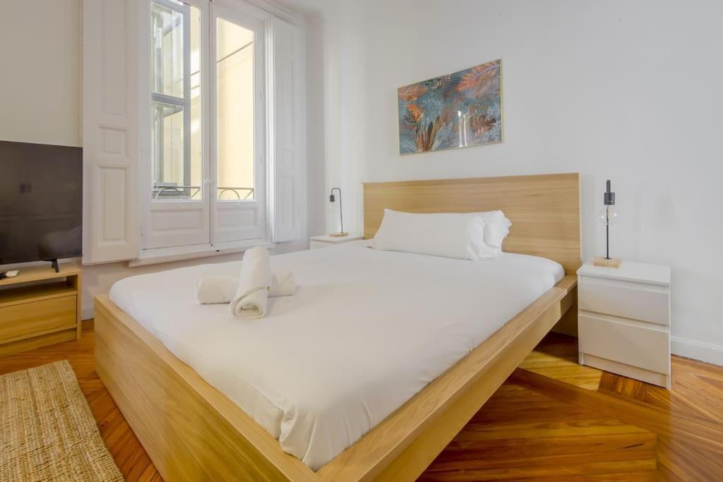 Petite E Chic Loft Para 3 En El Corazon De Madrid Eksteriør bilde