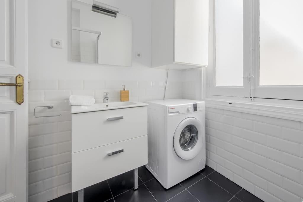 Petite E Chic Loft Para 3 En El Corazon De Madrid Eksteriør bilde